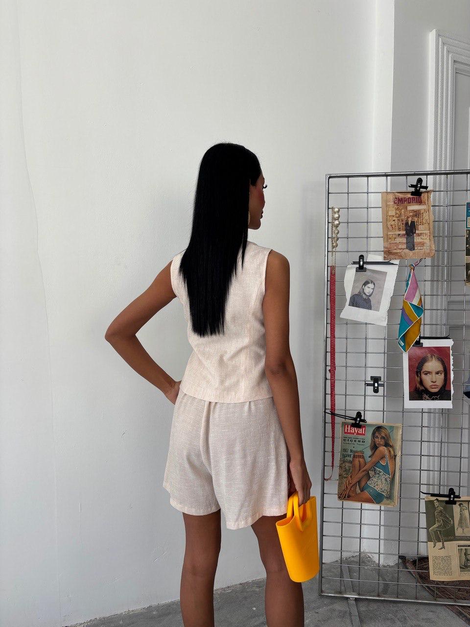 Ensemble short et gilet de costume à motif floral