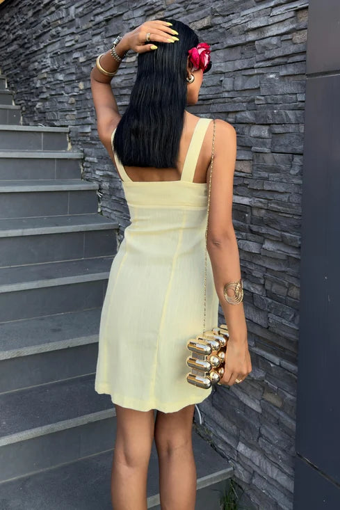 Mini-robe à col carré