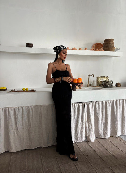 Robe longue à bretelles fines style dentelle