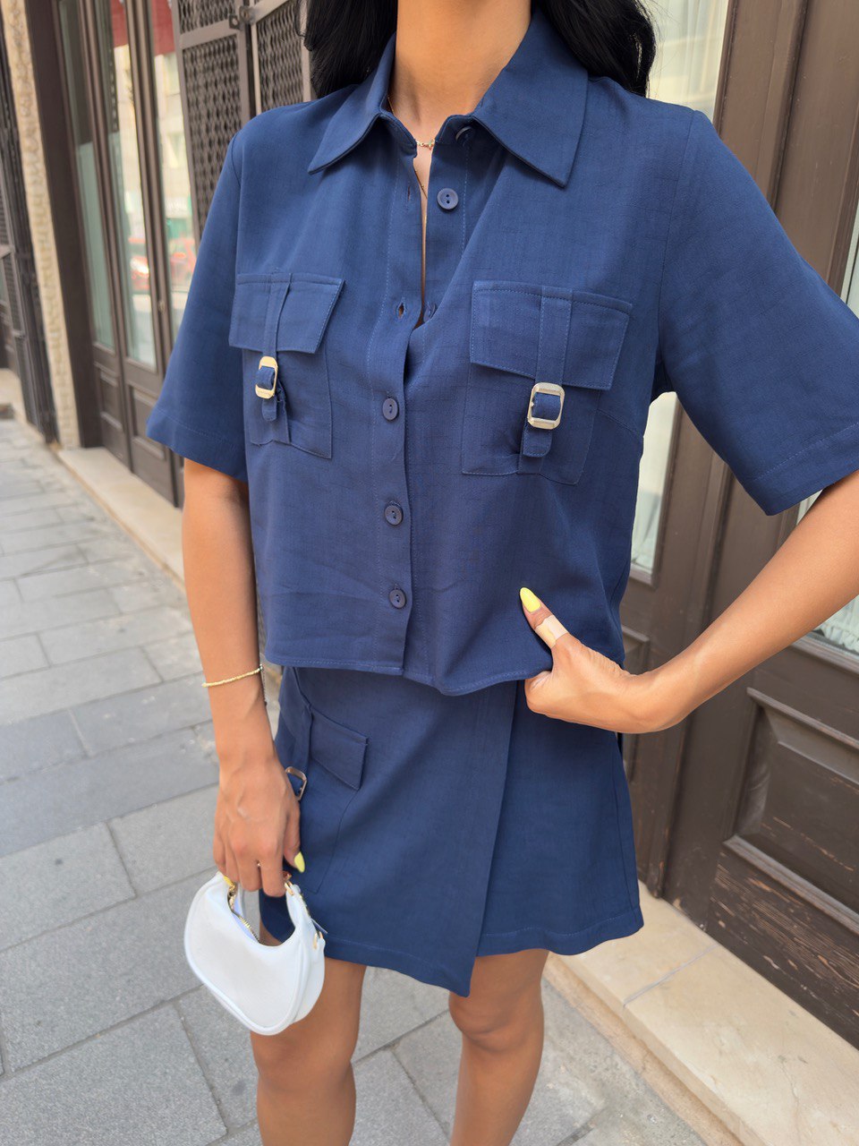 Ensemble jupe-short et chemise manches courtes
